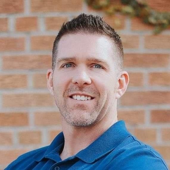 Headshot of Chris Erickson, DPT, Cert MDT